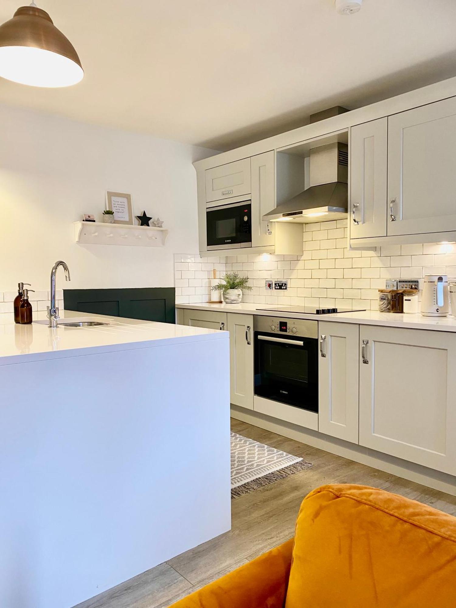 Boutique Chapel Apartment Within City Walls Chester Eksteriør bilde