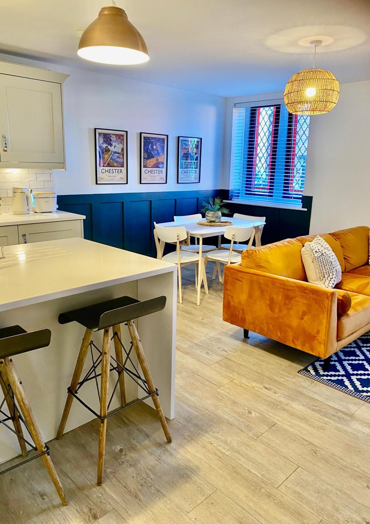 Boutique Chapel Apartment Within City Walls Chester Eksteriør bilde