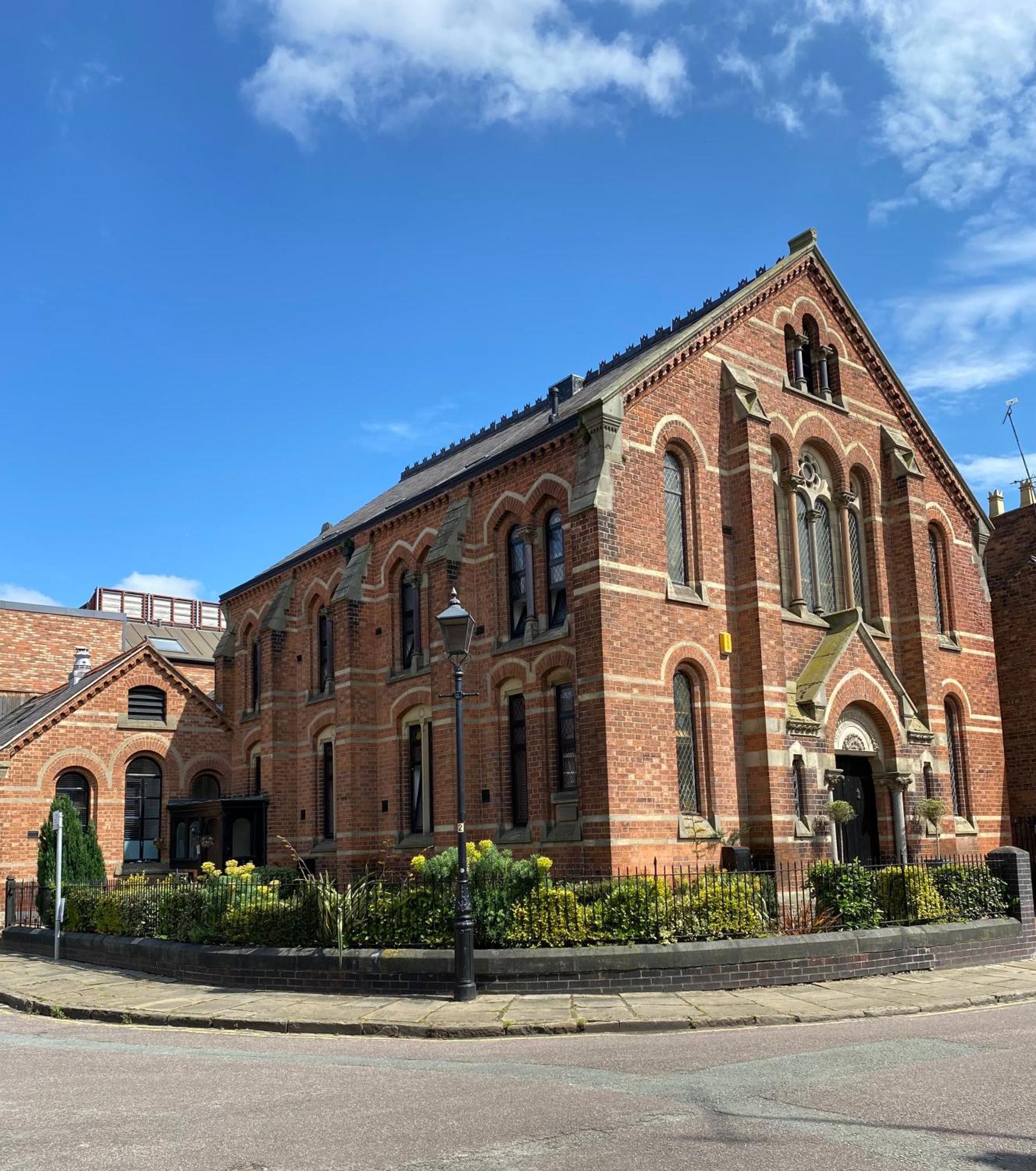 Boutique Chapel Apartment Within City Walls Chester Eksteriør bilde