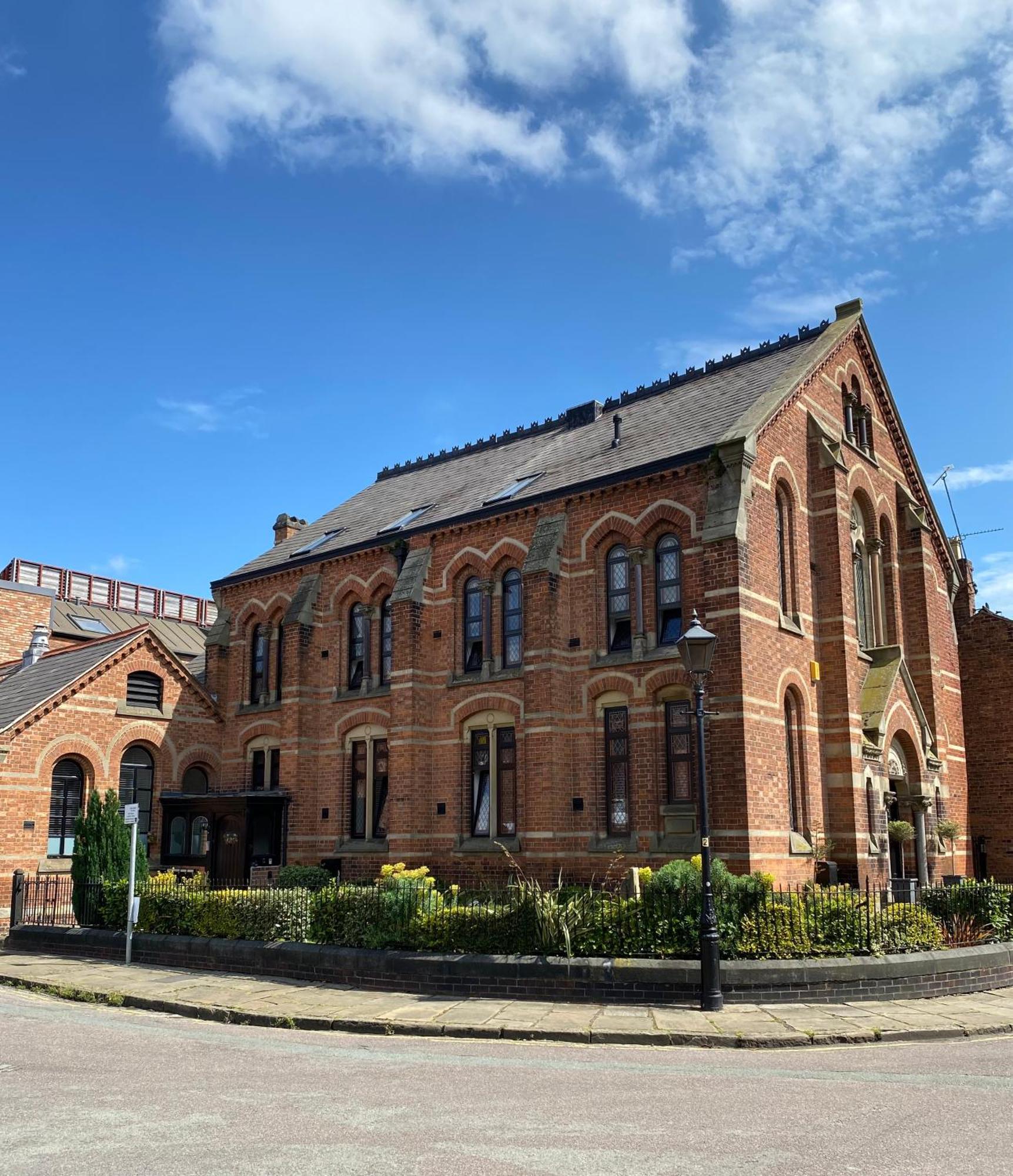 Boutique Chapel Apartment Within City Walls Chester Eksteriør bilde